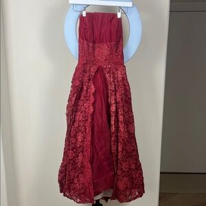 Vintage 1950’s Elegant Red Strapless Lace Dress